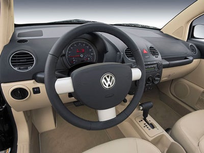 2009 Volkswagen New Beetle S