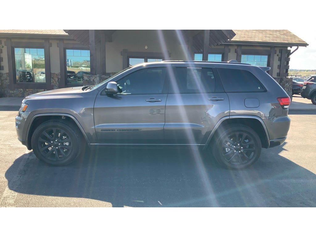 2021 Jeep Grand Cherokee Base