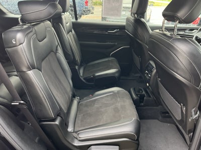 2022 Jeep Grand Cherokee L Altitude