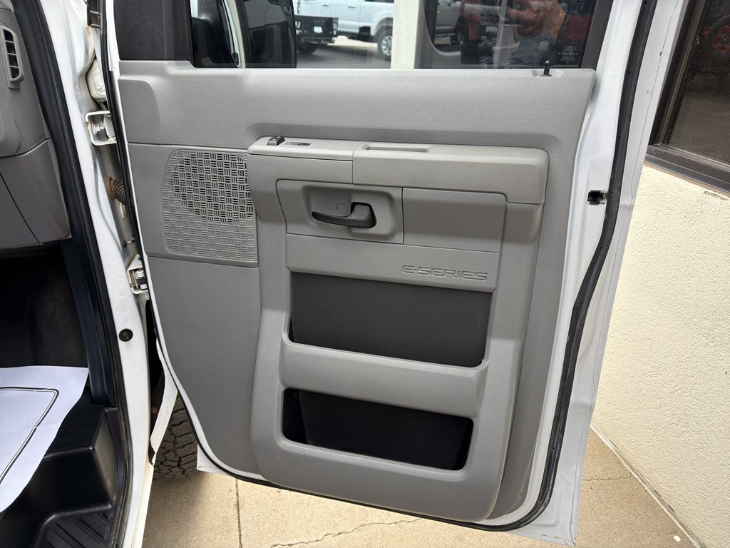 2012 Ford Econoline Wagon XL