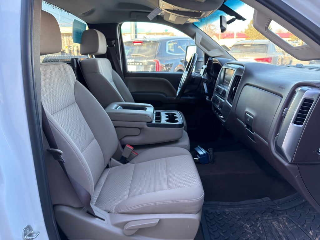 2017 Chevrolet Silverado LT