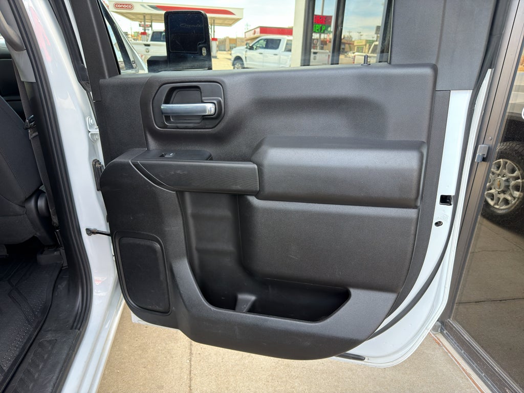 2023 Chevrolet Silverado LT