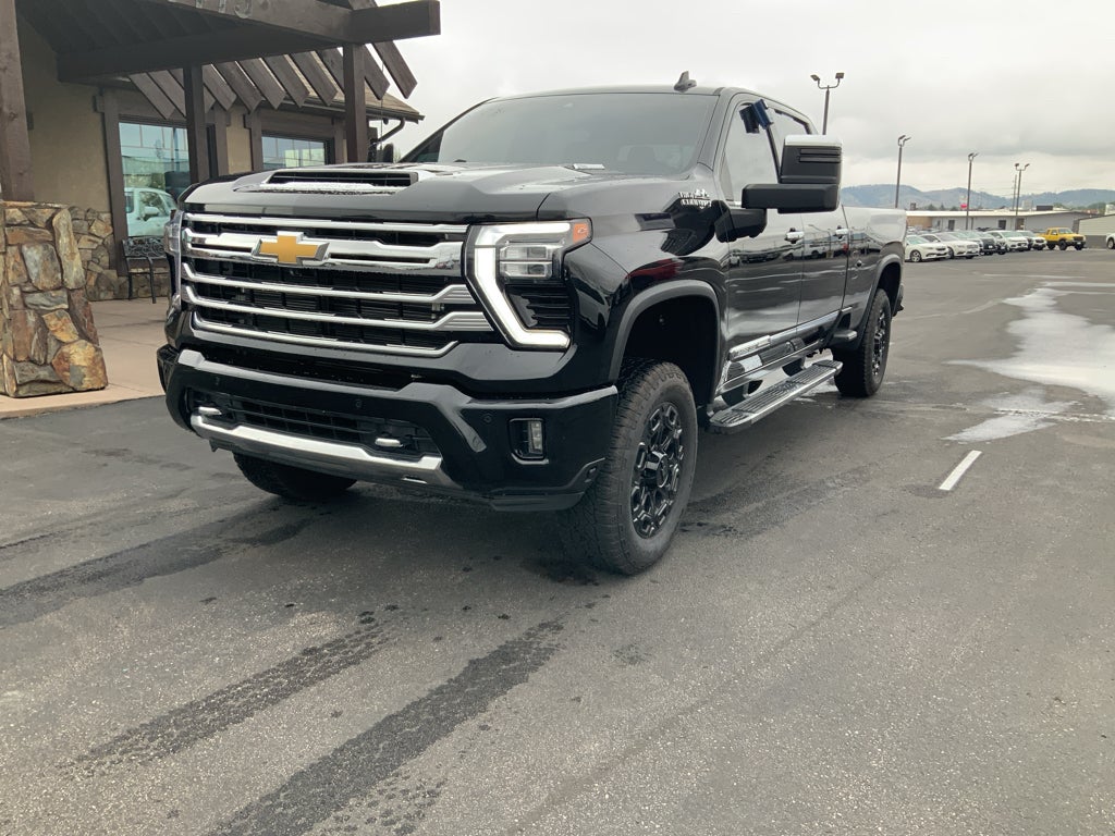 2024 Chevrolet Silverado High Country
