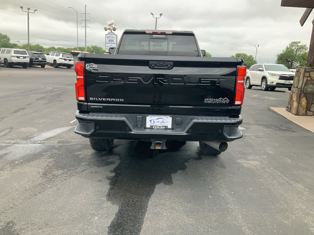 2024 Chevrolet Silverado High Country