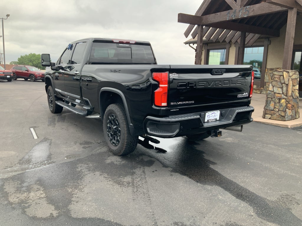 2024 Chevrolet Silverado High Country