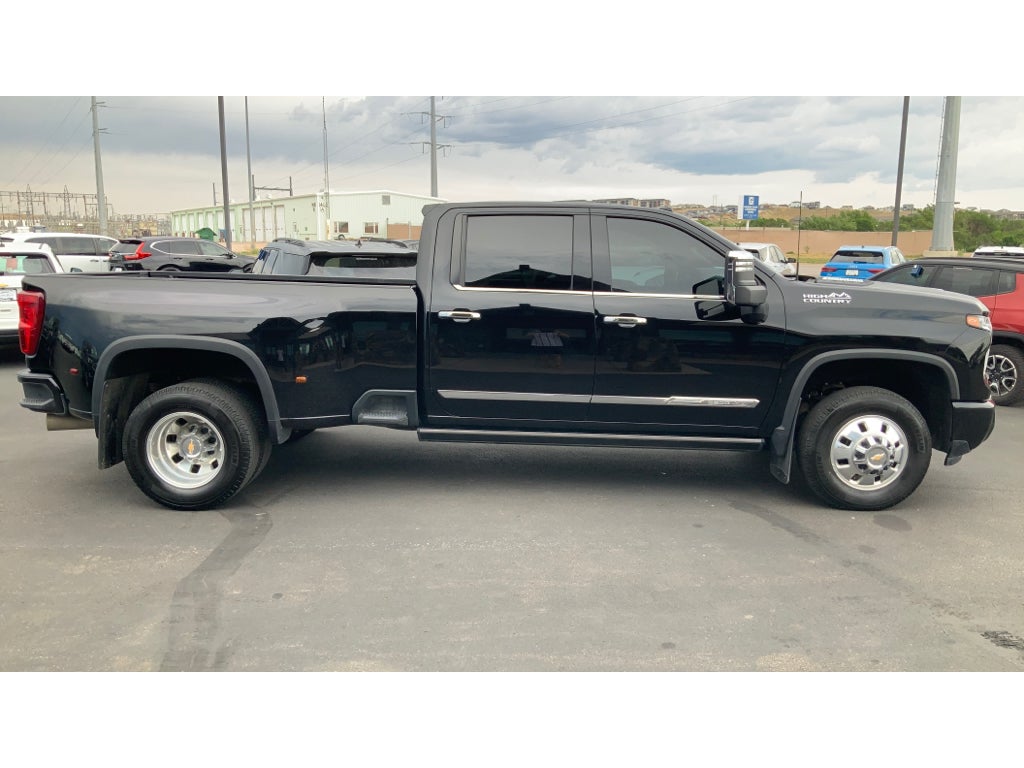 2024 Chevrolet Silverado High Country