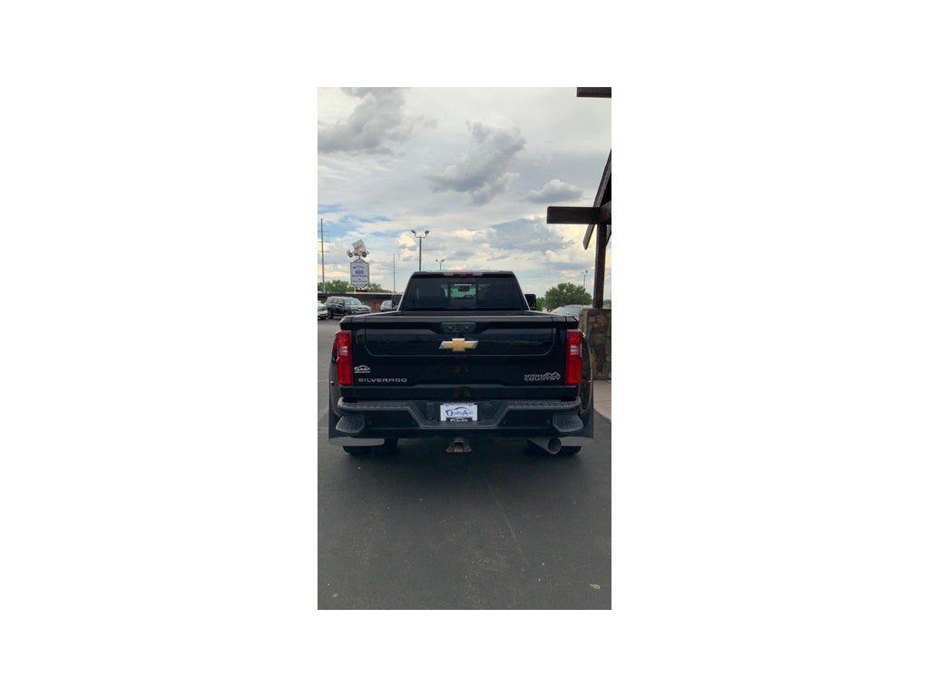 2024 Chevrolet Silverado High Country