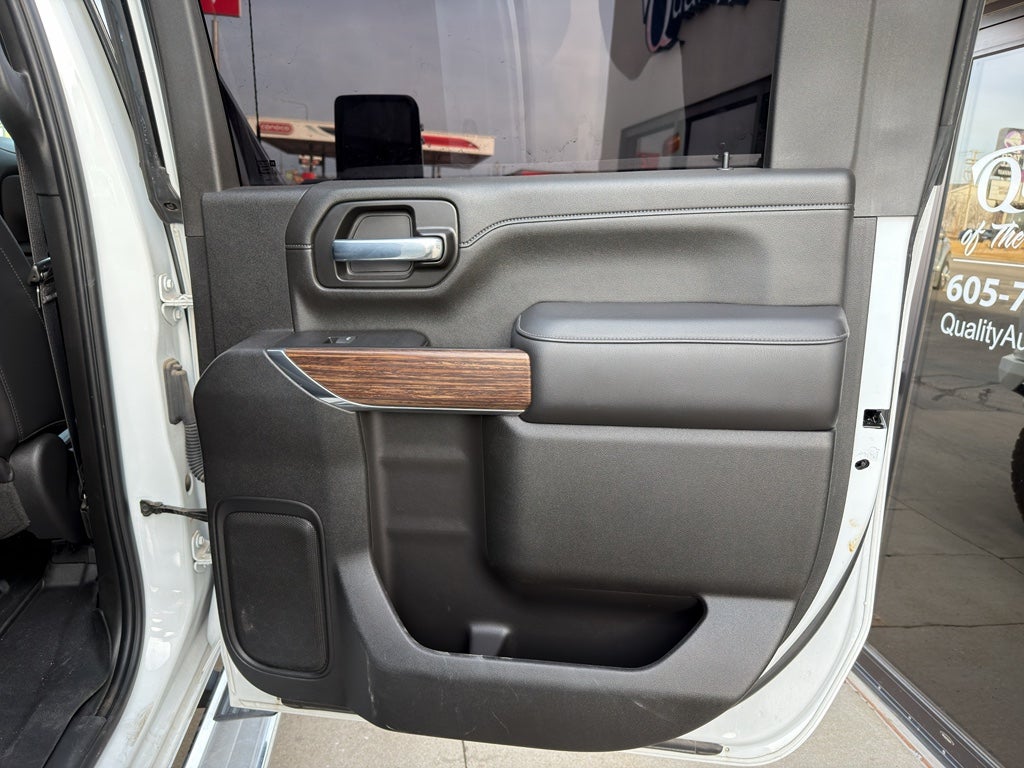 2022 Chevrolet Silverado High Country