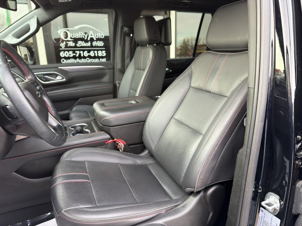 2023 Chevrolet Suburban RST