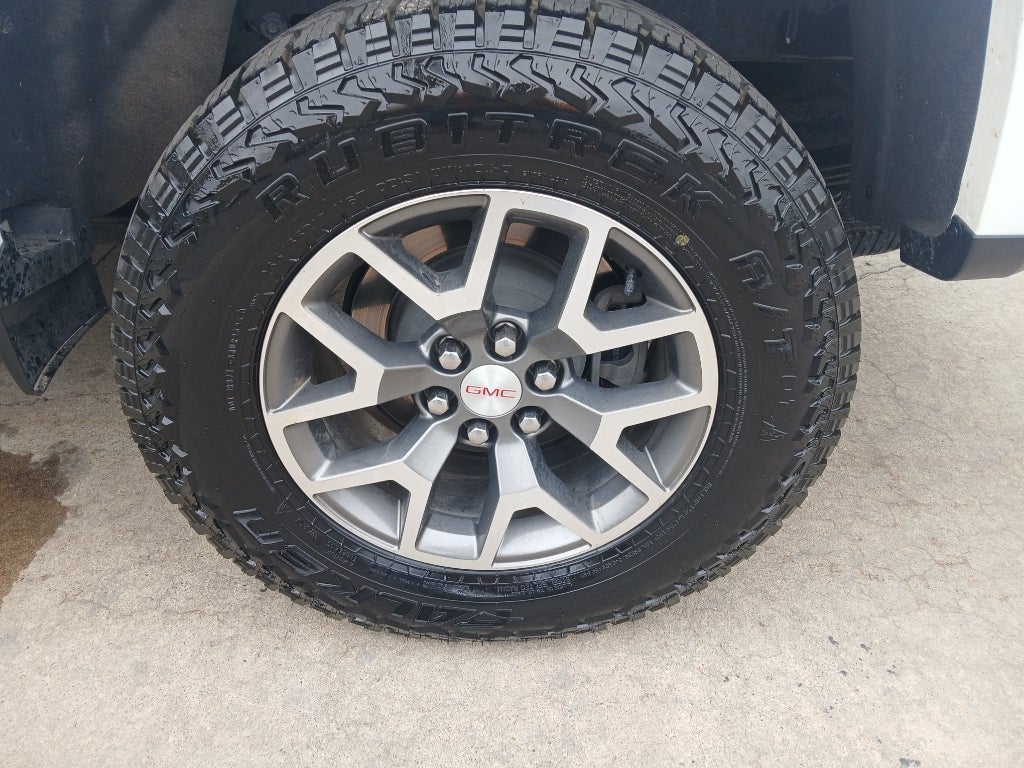 2021 GMC Canyon 4WD AT4 w/Leather