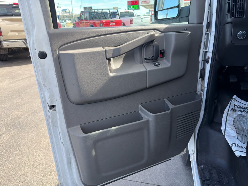 2023 GMC Savana Work Van