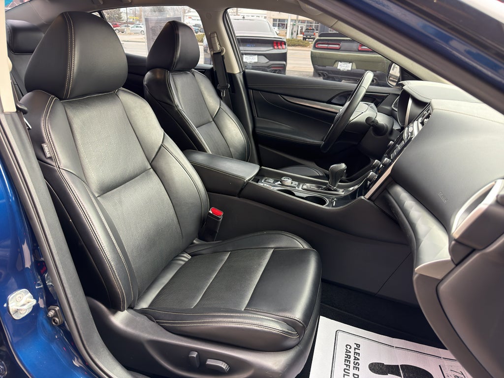2021 Nissan Maxima SV