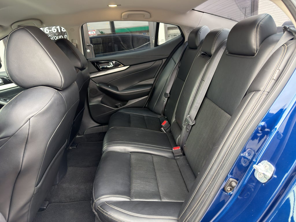 2021 Nissan Maxima SV