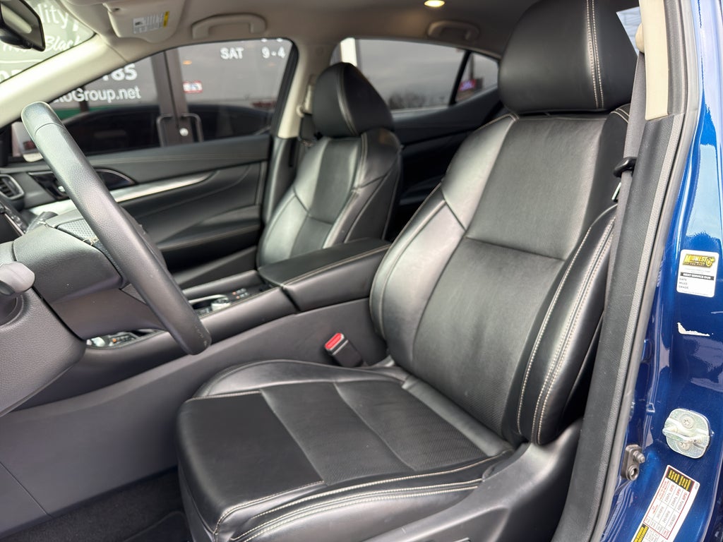 2021 Nissan Maxima SV