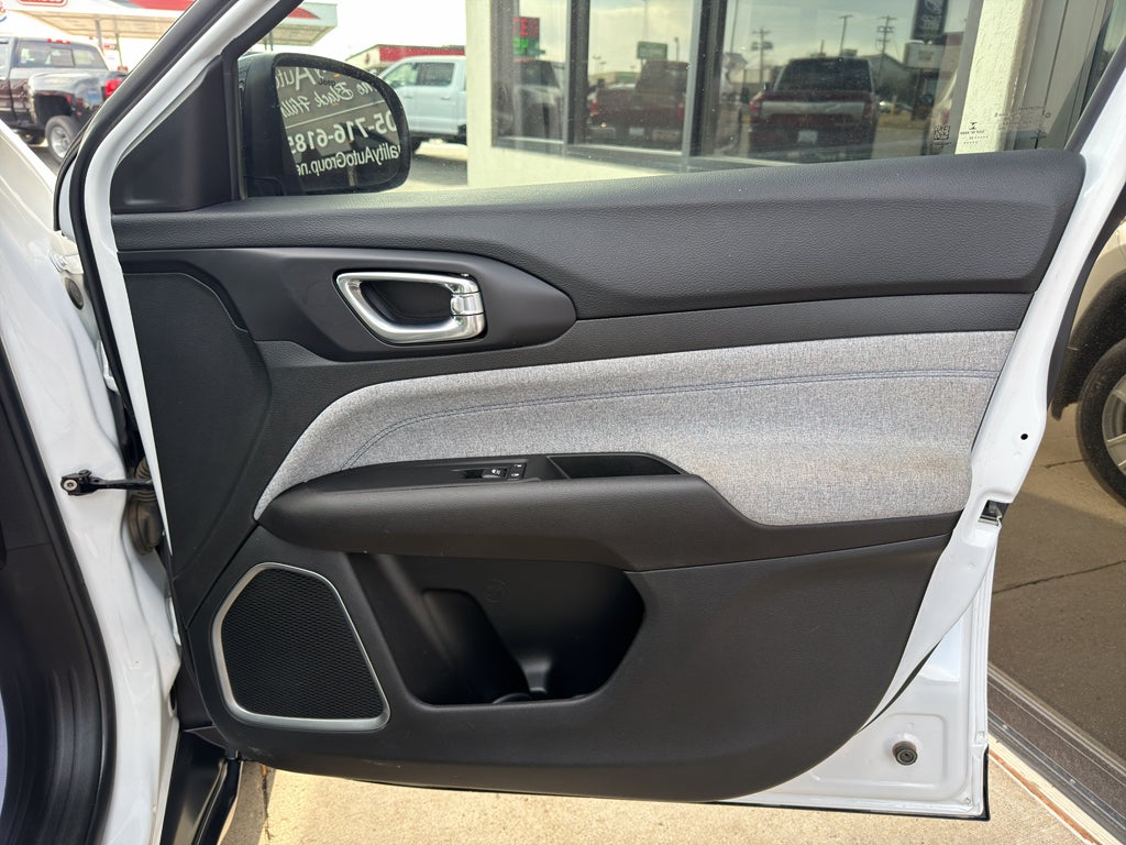 2022 Jeep Compass Base