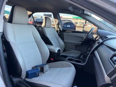 2017 Toyota Camry SE