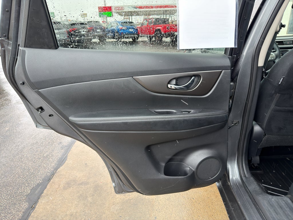 2015 Nissan Rogue SV