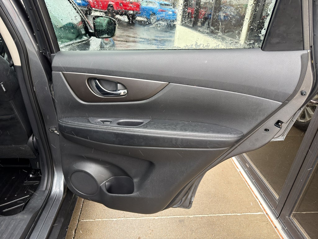 2015 Nissan Rogue SV