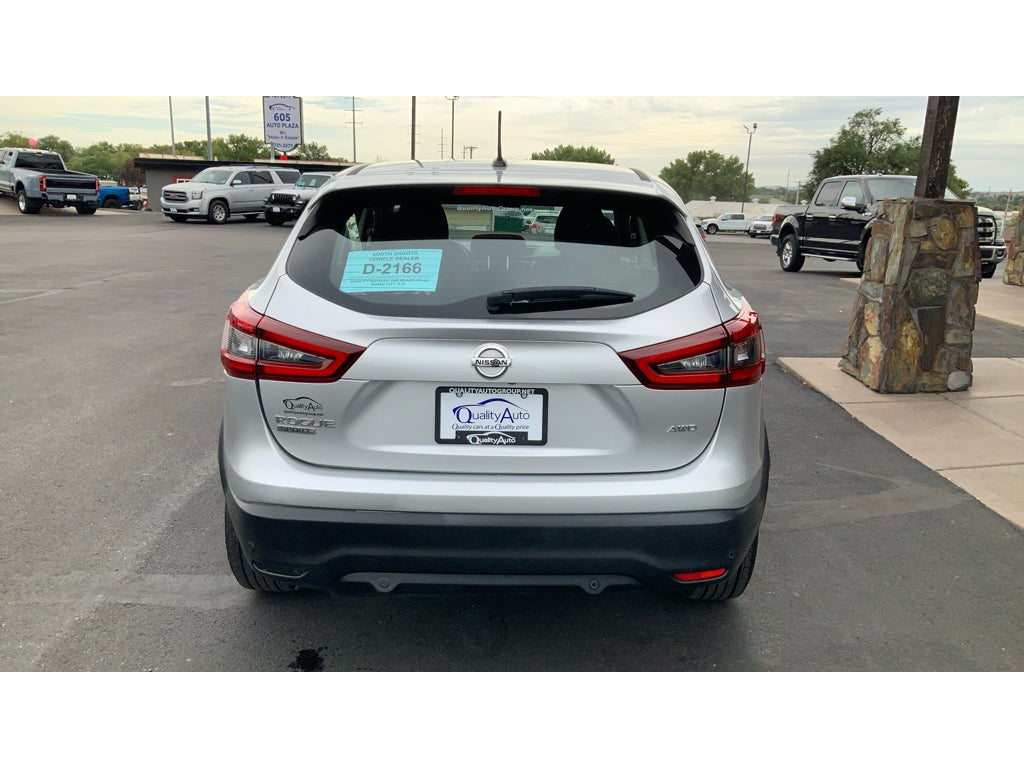 2021 Nissan Rogue Sport SV