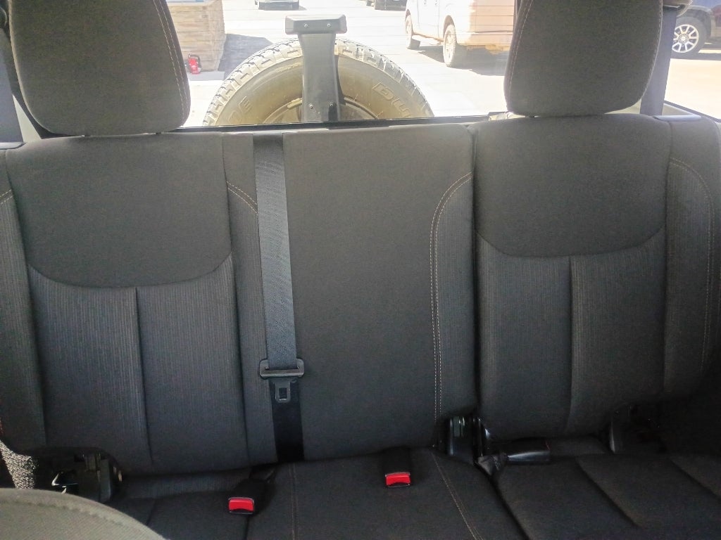 2017 Jeep Wrangler Unlimited Sahara - Photo 13