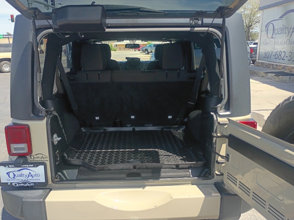 2017 Jeep Wrangler Unlimited Sahara - Photo 14
