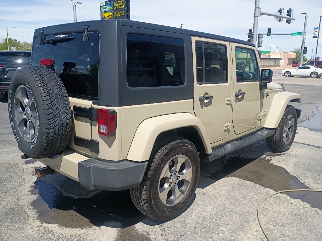 2017 Jeep Wrangler Unlimited Sahara - Photo 6