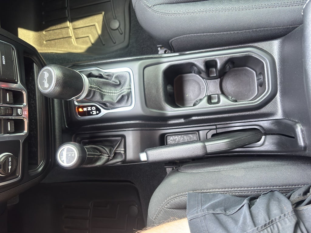 2021 Jeep Wrangler Unlimited Sahara - Photo 19