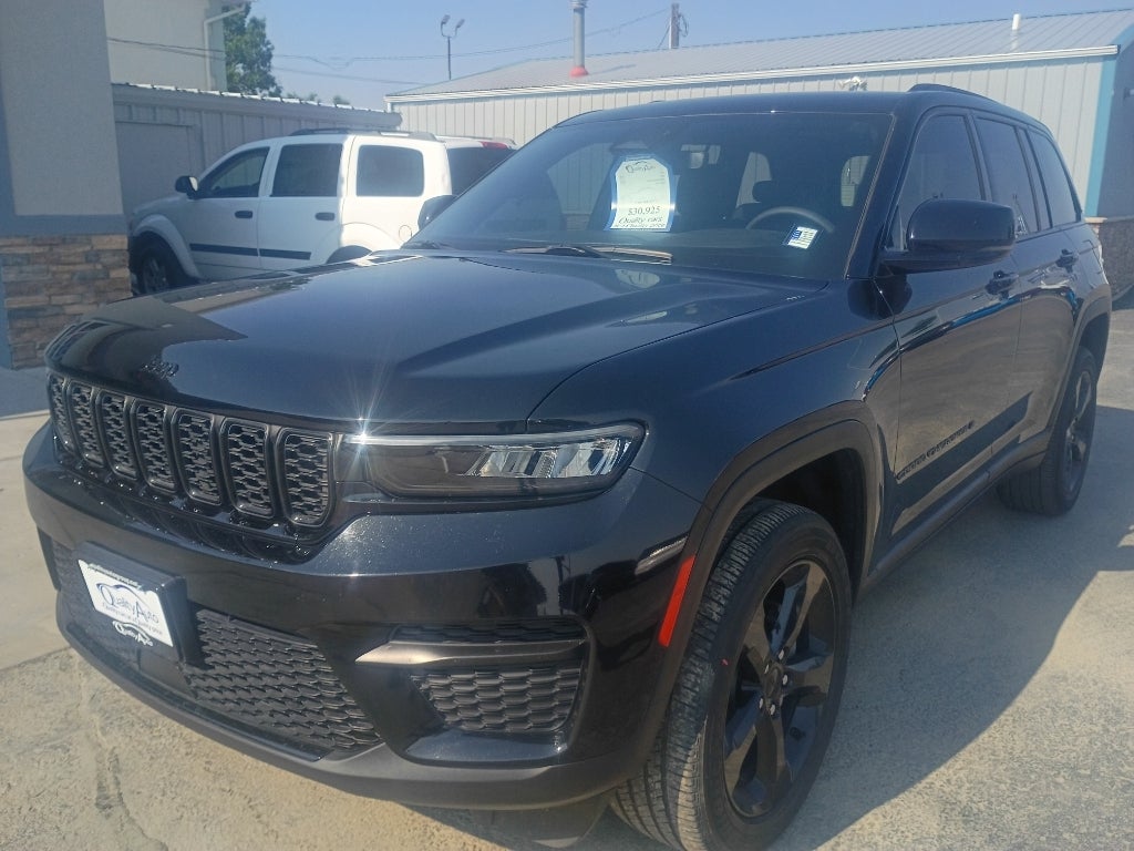 2023 Jeep Grand Cherokee Altitude