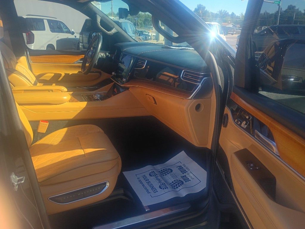 2022 Jeep Grand Wagoneer Series III