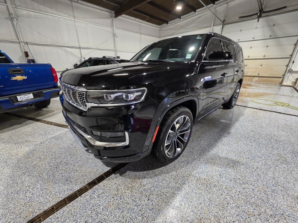 2022 Jeep Grand Wagoneer Series III