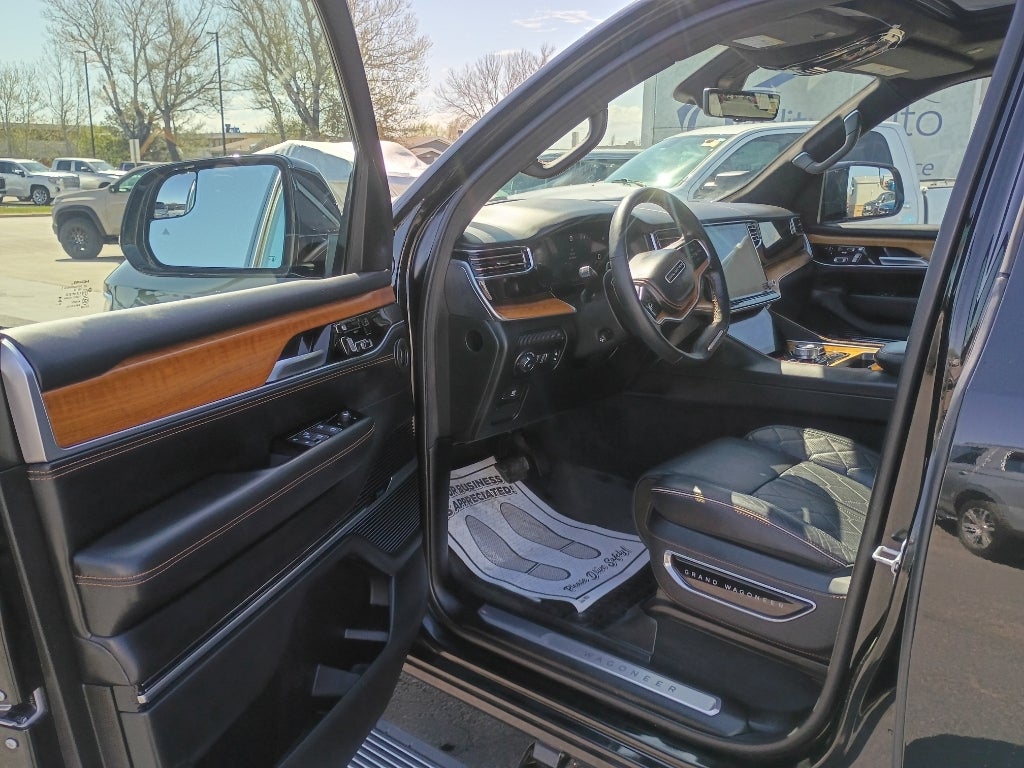 2024 Jeep Grand Wagoneer Series III