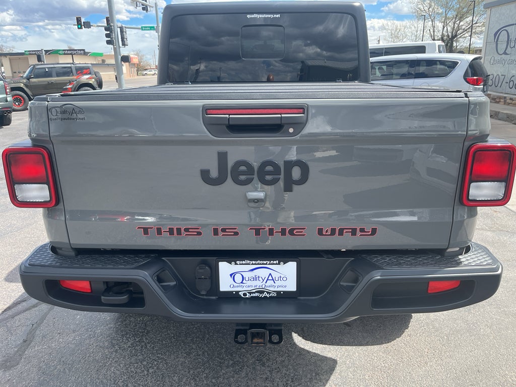 2022 Jeep Gladiator Sport