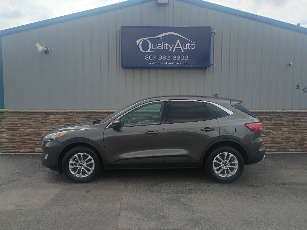 2020 Ford Escape SE