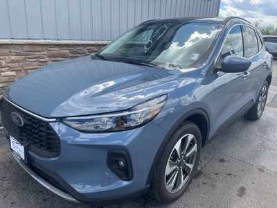 2025 Ford Escape Platinum