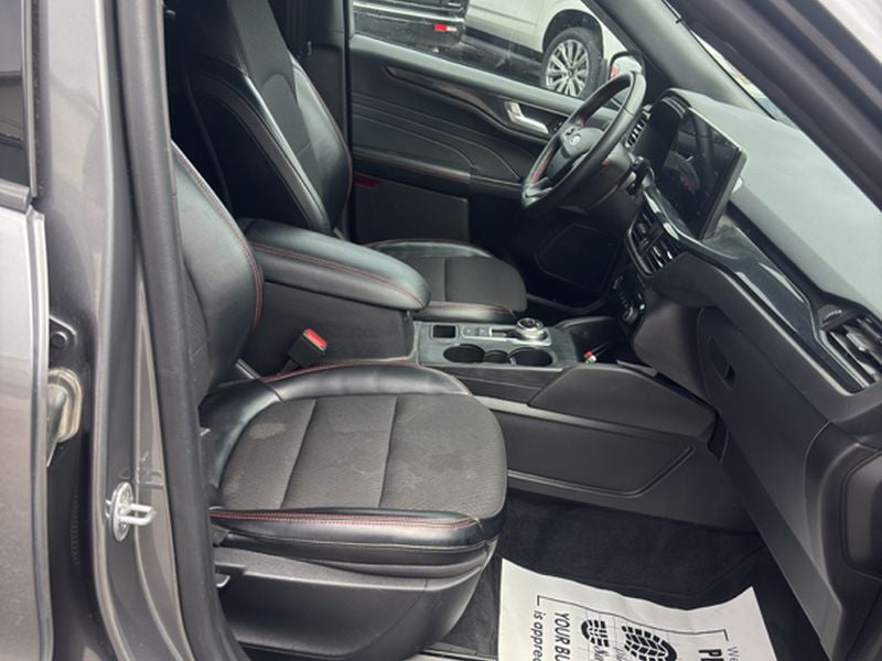 2024 Ford Escape ST Line