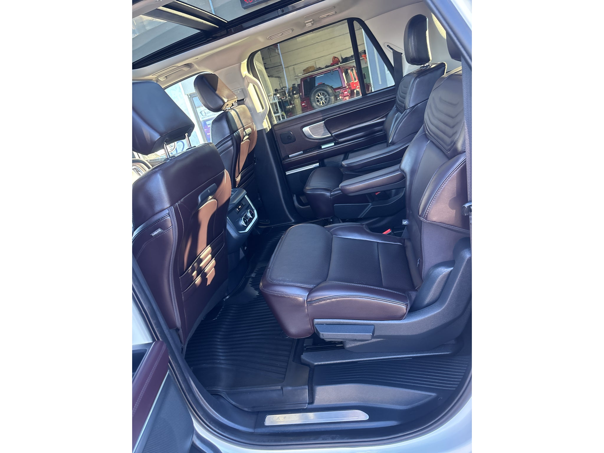 2025 Ford Expedition MAX Platinum Ultimate