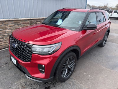 2025 Ford Explorer ST-Line