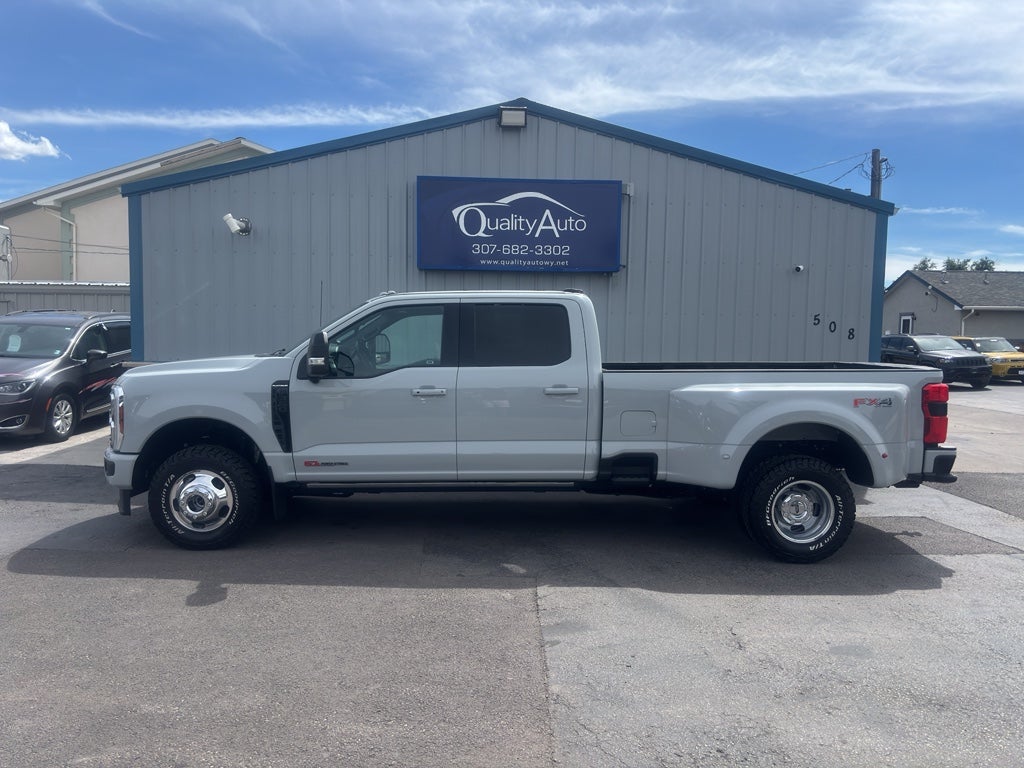 2025 Ford F-350 Platinum