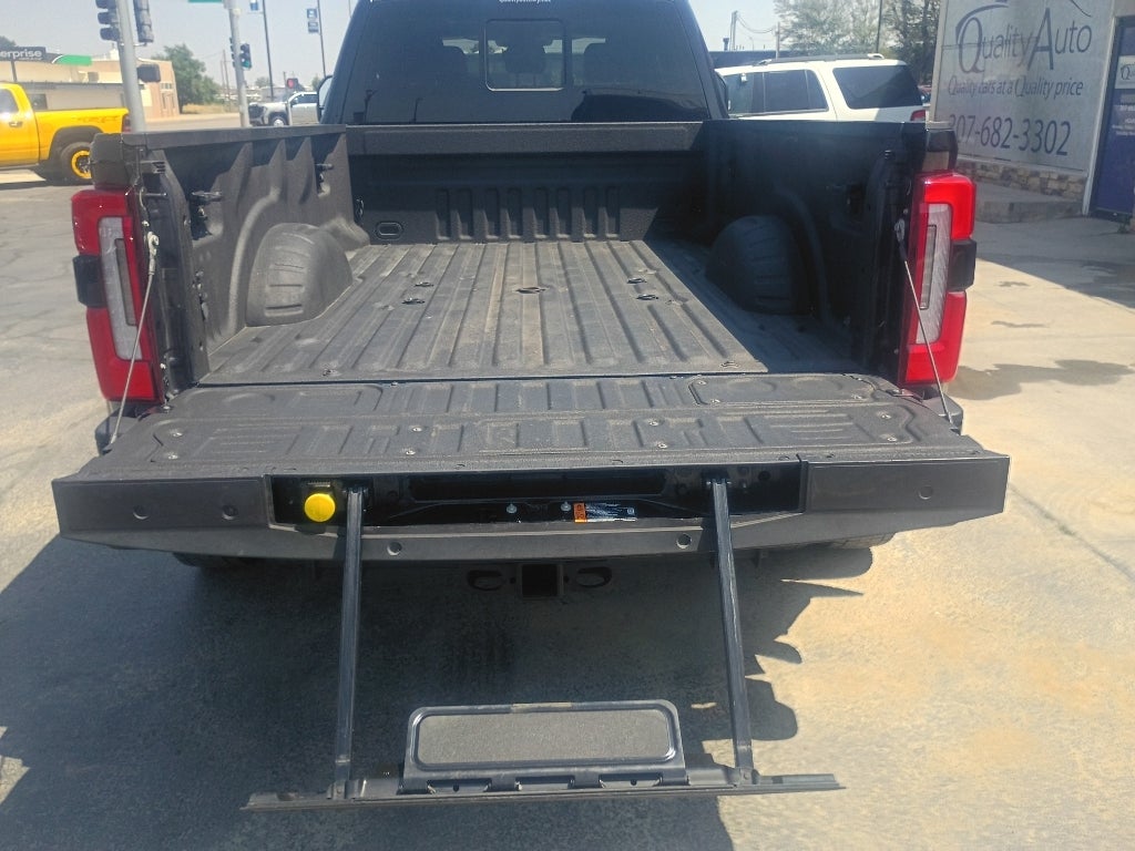 2023 Ford F-450 Limited