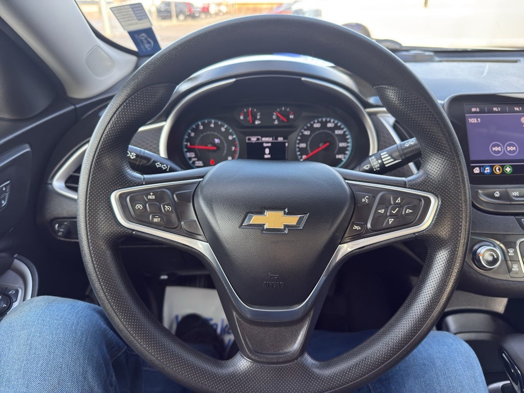 2022 Chevrolet Malibu LS