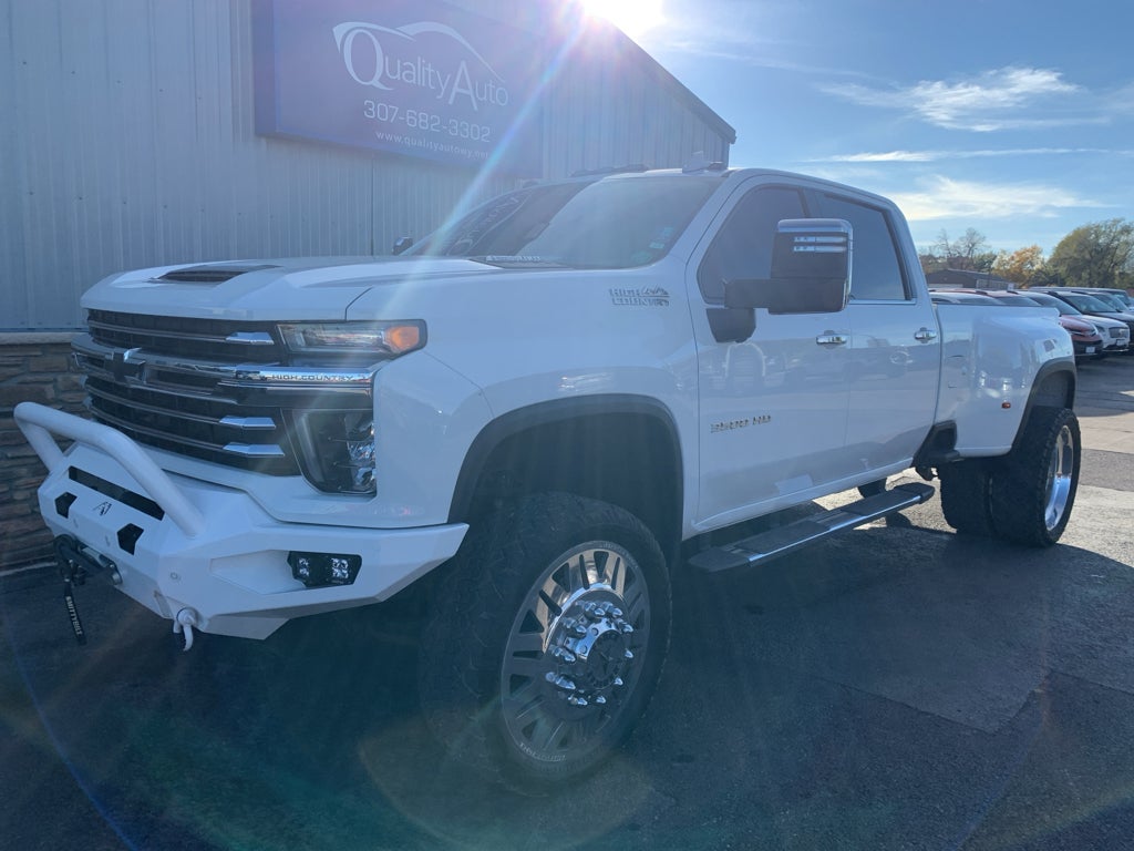 2022 Chevrolet Silverado High Country