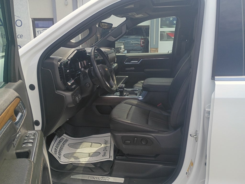 2024 Chevrolet Silverado High Country