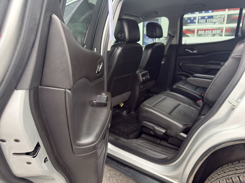 2020 GMC Acadia SLT
