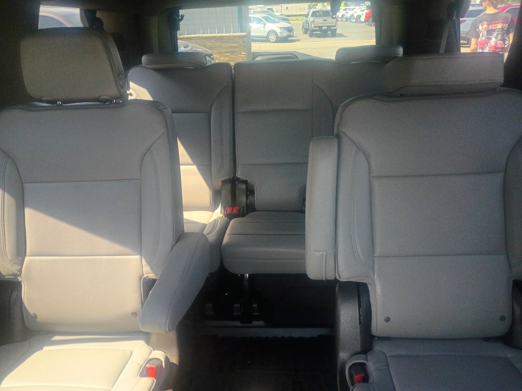2025 GMC Yukon Elevation