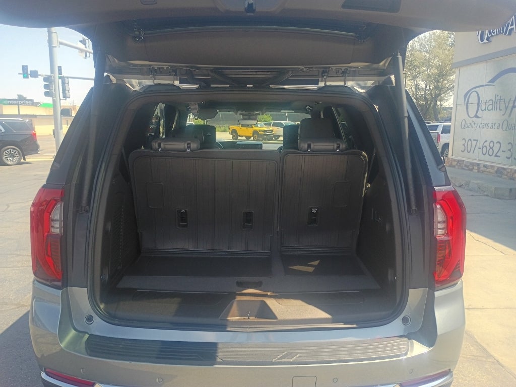 2025 GMC Yukon Elevation