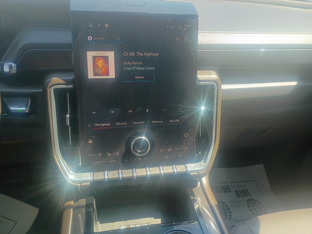 2025 GMC Yukon Elevation