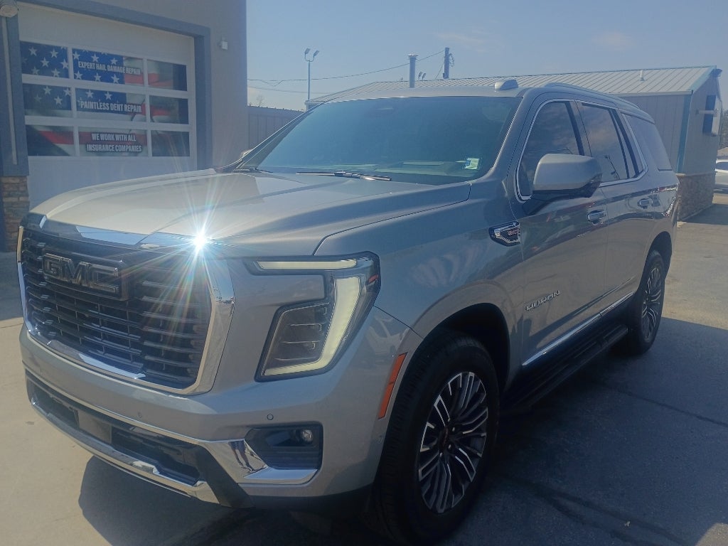 2025 GMC Yukon Elevation