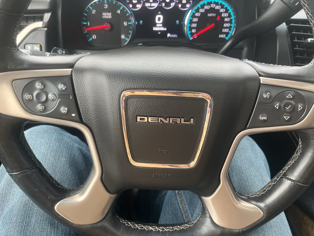 2017 GMC Yukon XL Denali
