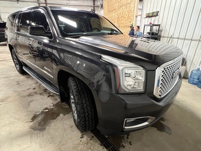 2017 GMC Yukon XL Denali