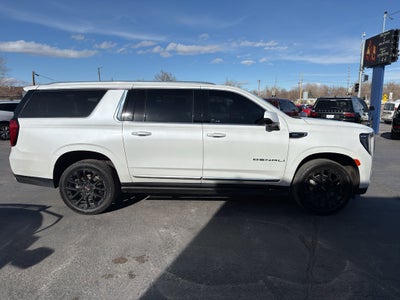 2022 GMC Yukon XL Denali